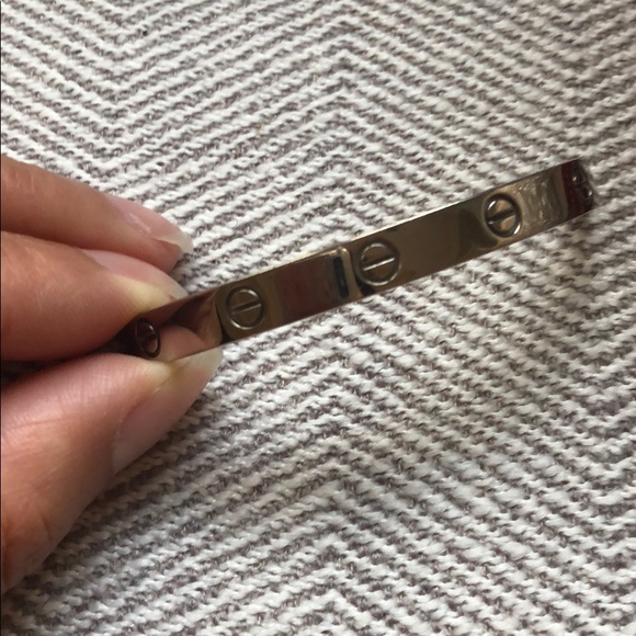 Authentic Cartier love bracelet size 17 - Picture 3 of 8